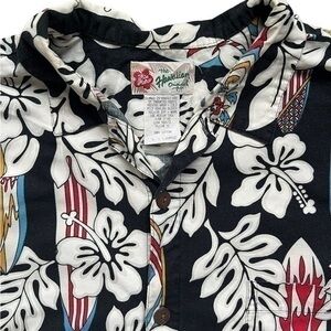 The Hawaiian Original button-down, short sleeve shirt, size, XL.